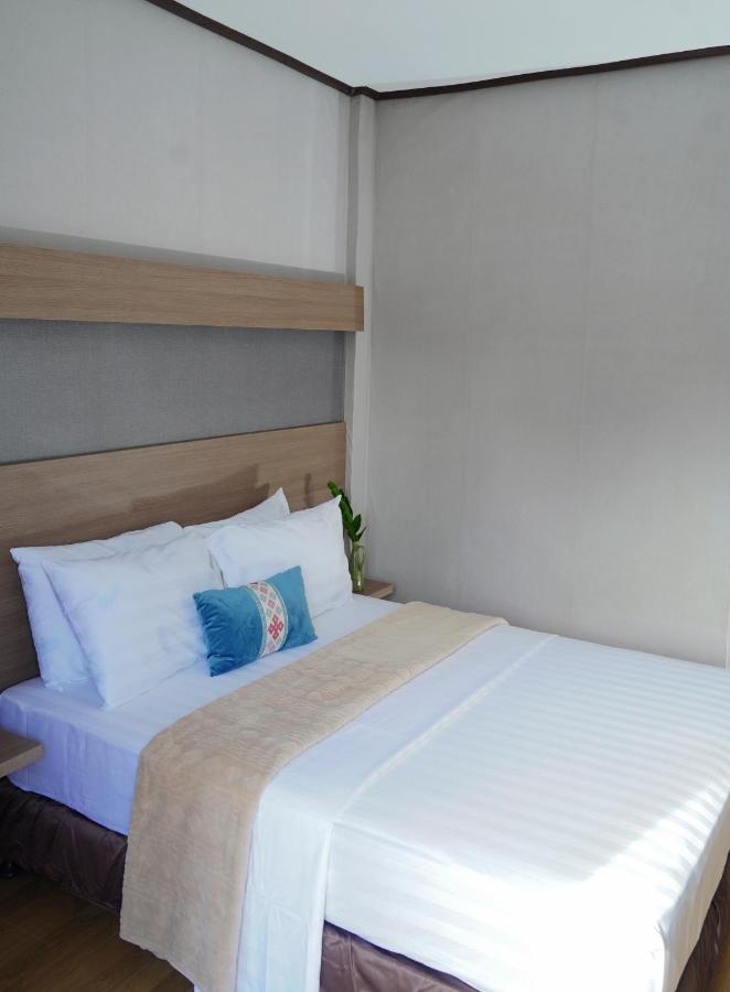 Adela Resort Panglao Exterior photo